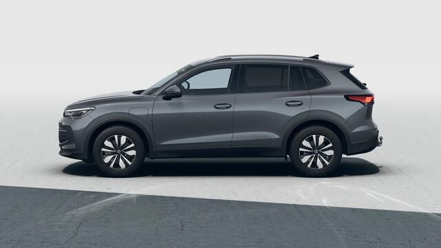 Volkswagen TIGUAN Limited Edition | 30,5 cm display met 2D en 3D weergave | Automatische afstandsregeling (Adaptive Cruise Control) | Diefstalalarm
