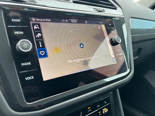 Volkswagen TIGUAN 1.5 TSI Life Business Aut- Stoelmassage, Carplay, Android Auto, Alcantara Interieur, Trekhaak