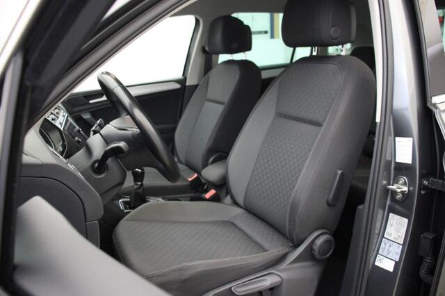 Volkswagen TIGUAN 1.5 TSI Comfortline Business - Carplay, Adapt. Cruise, Stoelverw. Trehaak