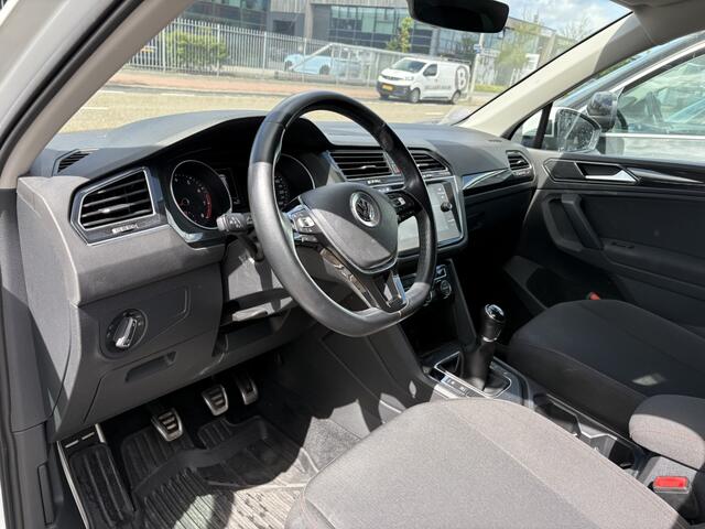 Volkswagen TIGUAN 1.4 TSI R-Design | Trekhaak | 18 inch