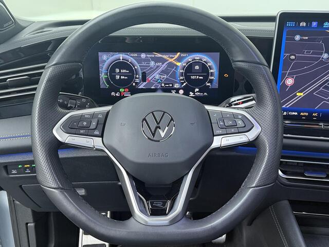 Volkswagen TIGUAN 1.5 eHybrid R-Line Edition | 272 PK | Trekhaak wegklapbaar | Panoramadak | Matrix LED | Harman Kardon Audio | Head-up display | Massagestoelen |