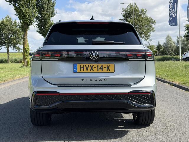 Volkswagen TIGUAN 1.5 eHybrid R-Line Edition | Matrix LED | Panoramadak | 360 camera | Trekhaak | Lederen bekleding | Apple Carplay/Android Auto | Memory stoelen |