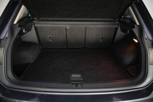 Volkswagen TIGUAN 2.0 TSI DSG 4Motion SOUND PANO | CAMERA | VIRTUAL | CARPLAY | ELEK TREKHAAK | STOELVERW | ACC | LMV