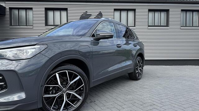 Volkswagen TIGUAN 1.5 eHybrid Elegance Pano | Head up | Trekh