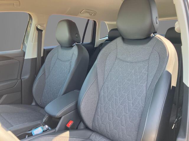 Volkswagen TIGUAN 1.5eHybrid 150kW/204PK DSG Life edition · 360°Camera · Trekhaak · Apple/Android Car Play · Stoelverwarming · Garantie t/m 01-07-2028