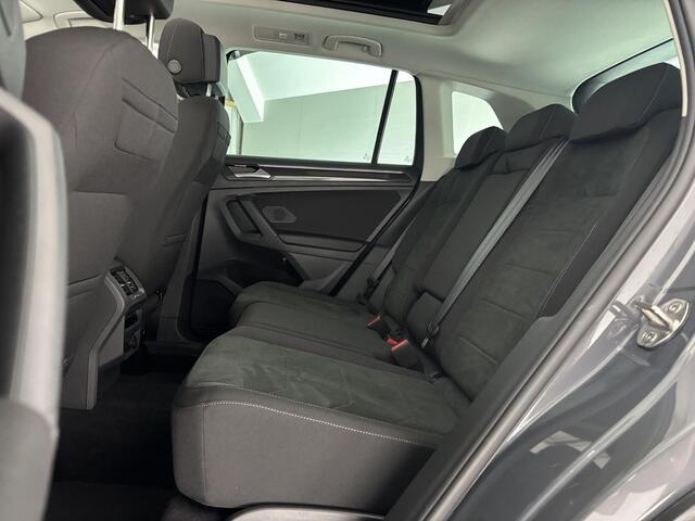 Volkswagen TIGUAN 1.4 TSI eHybrid R-Line Business+ | CARPLAY | TREKHAAK | SCHUIF-KANTEL DAK |