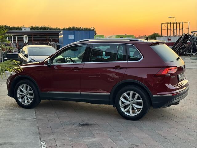 Volkswagen TIGUAN 1.4 TSI 4Motion Highline | NAP | LED | Trekhaak | Virtual | Carplay | Allseason | Camera | Rijklaar + nieuwe apk