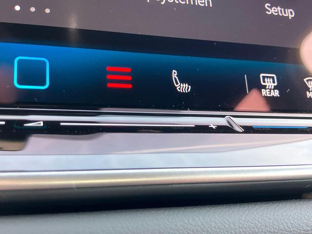 Volkswagen TIGUAN 1.5eHybrid 150kW/204PK Elegance · Panoramadak · Trekhaak · Massagefunctie · Apple/Android Car Play · Garantie t/m 07-09-2030 of 100000km.