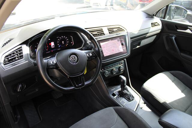 Volkswagen TIGUAN 1.5 TSI ACT R-Line | LED | Trekhaak | Virtual | Camera