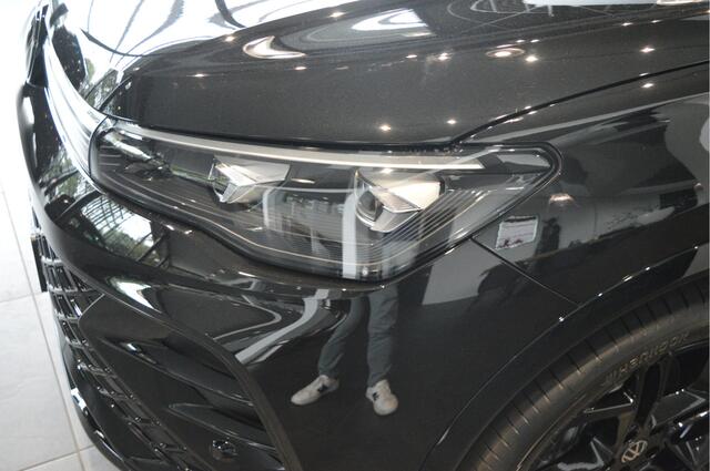 Volkswagen TIGUAN 1.5 eHybrid 3X R-LINE leer pano head up trekhaak 272 pk !!