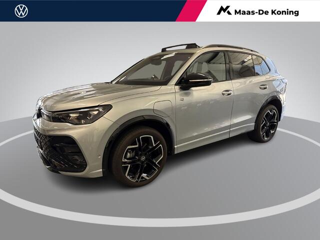 Volkswagen TIGUAN 1.5 eHybrid 204pk DSG R-Line Edition · Panoramadak · 360 Camera · Inklap. Trekhaak · Matrix LED · Stuur- & Stoelverwarming + Massage · Achterbank verwarmd · Garantie t/m 09-10-2030 of 100.000km