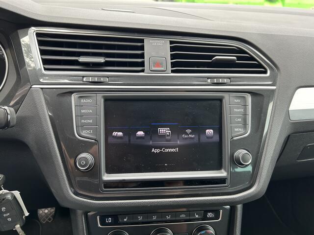 Volkswagen TIGUAN 1.4 TSI ACT Connected Series airco/ecc navi/camera keurige auto
