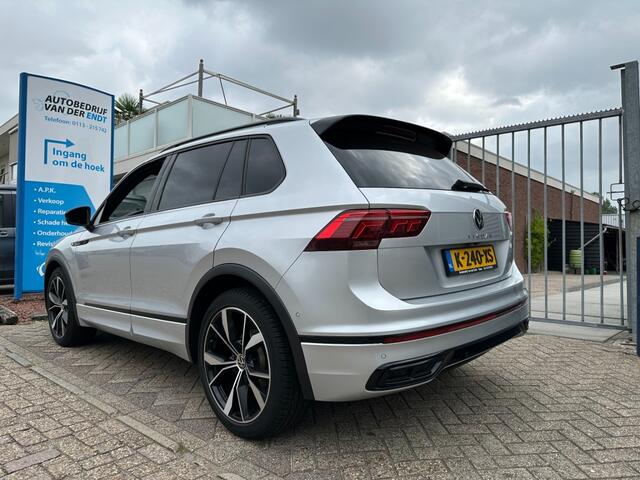 Volkswagen TIGUAN 1.5 TSI R-Line Business+ Trekhaak Camera 20'' Black style IQ light