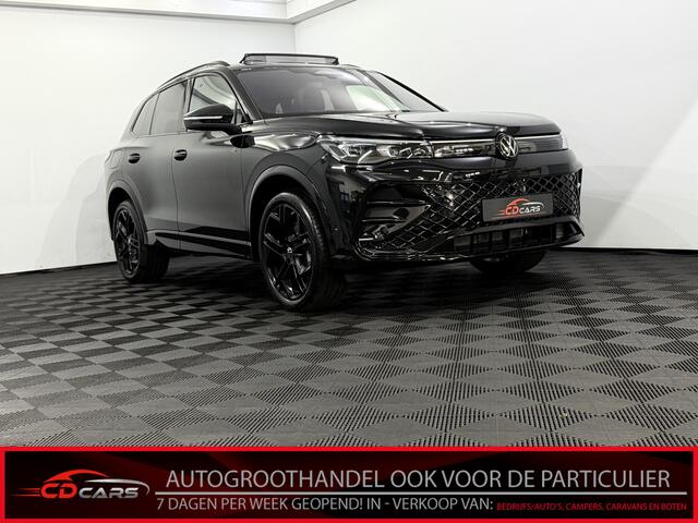 Volkswagen TIGUAN 1.5 eHybrid R-Line Plug-in Panoramadak, 360 Camera, Trekhaak, Leder, Head-up display, Elektrische achterklep, Winterpakket, Memory stoelen, 2 jaar garantie