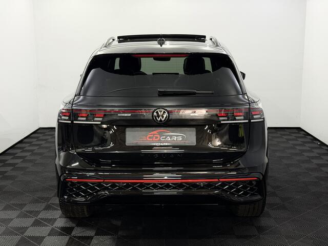 Volkswagen TIGUAN 1.5 eHybrid R-Line Plug-in Panoramadak, 360 Camera, Trekhaak, Leder, Head-up display, Elektrische achterklep, Winterpakket, Memory stoelen, 2 jaar garantie