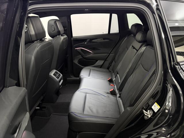 Volkswagen TIGUAN 1.5 eHybrid R-Line Plug-in Panoramadak, 360 Camera, Trekhaak, Leder, Head-up display, Elektrische achterklep, Winterpakket, Memory stoelen, 2 jaar garantie