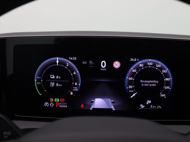 Volkswagen TIGUAN 1.5 eHybrid R-Line Edition 272PK DSG SOH 100%, Panoramadak, Trekhaak, Black Style, 20" LM Velgen, Elektr. Achterklep, Sport-comfortstoelen