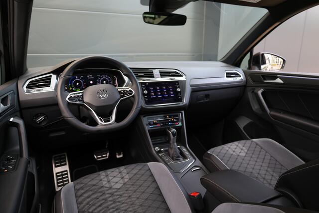 Volkswagen TIGUAN 1.4 TSI eHybrid R-Line Business | BTW | PANORAMADAK | IQ-LIGHT | KEYLESS | ACC | ELEK KOFFERKLEP |