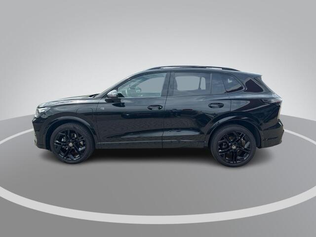 Volkswagen TIGUAN 1.5 204pk DSG eHybrid R-Line · Panoramadak · Leder · 360 Camera · Stoelventilatie · Massage · Keyless · Harman Kardon Audio · Garantie t/m 03-04-2030 of 100.000km