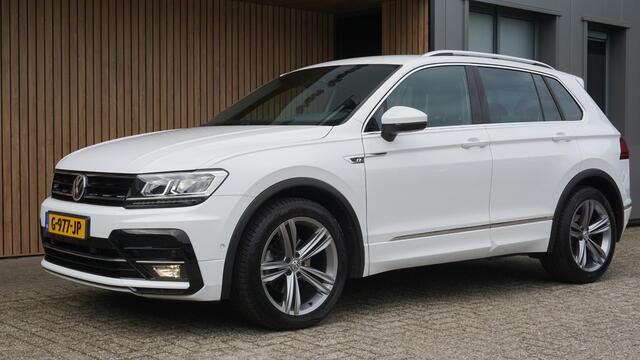 Volkswagen TIGUAN 1.5 150pk TSI ACT R-line Keyless Virtual Trekhaak Led 19 inch LM *NL auto* Adap Cruise Stoelverw *93102km*