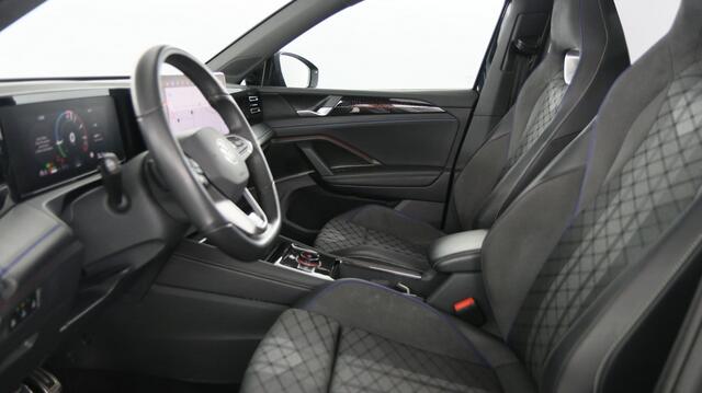 Volkswagen TIGUAN 1.5 eHybrid 204pk R-Line Edition DSG / Panoramadak / 360 Camera / Trekhaak