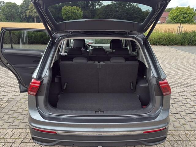 Volkswagen TIGUAN 1.5 TSI DSG LIFE 7PERS. TREKHAAK/CAMERA/ELEK-KLEP/DIG-DASH/STOELVERW
