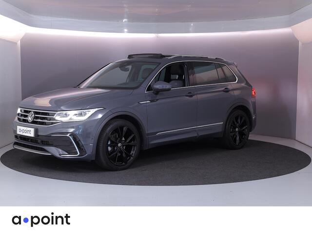 Volkswagen TIGUAN 1.5 TSI R-Line Business 150 pk Automaat (DSG) | Navigatie | Panoramadak | Parkeersensoren (Park assist) | Achteruitrijcamera | Head-up display | R-Line |