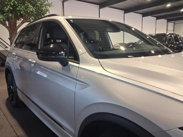 Volkswagen TIGUAN 1.4 TSI eHybrid R-Line Business+ 3x R-Line | Black style | Virtual | Camera | Electrische trekhaak | Stoelverwarming