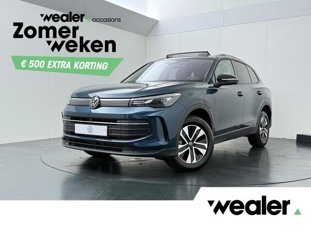 Volkswagen TIGUAN 1.5 eHybrid Life Edition | 204 PK | SoH 99% | Trekhaak | Panoramadak | Area view 360 | Stoelverwarming | Virtual pedal achterklep |