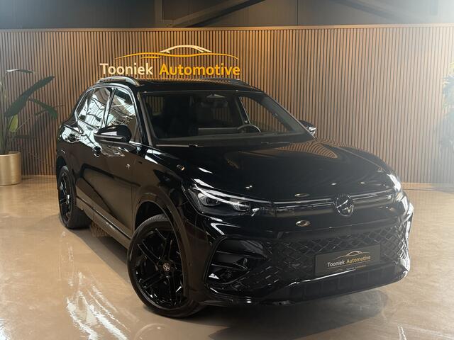 Volkswagen TIGUAN 1.5 eHybrid R-Line edition Panorma Navigatie sfeer verlichtig