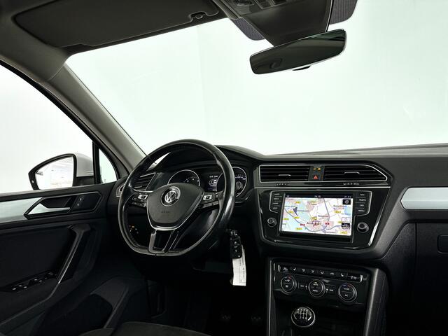 Volkswagen TIGUAN 1.4 TSI Connected Series | Panoramadak | Parkeercamera | Stoelverwarming