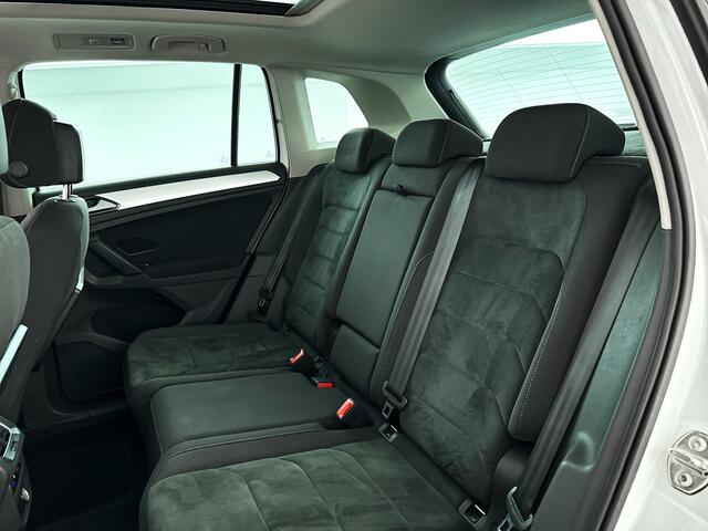 Volkswagen TIGUAN 1.4 TSI Connected Series | Panoramadak | Parkeercamera | Stoelverwarming