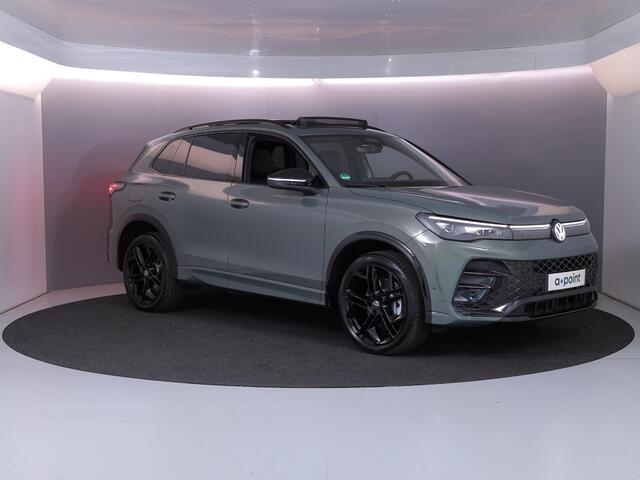 Volkswagen TIGUAN 1.5 eHybrid R-Line Edition 272 pk Automaat (DSG) | Verlengde garantie | Navigatie | Panoramadak | Trekhaak (wegklapbaar) | Achteruitrijcamera | Lederen bekleding | Stoelverwarming/ventilatie | R-Line |