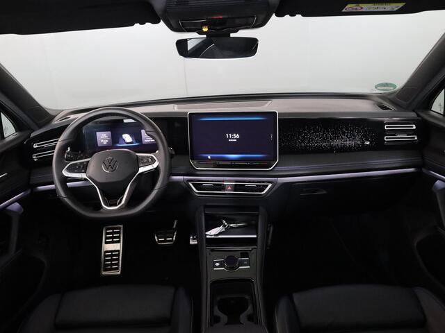 Volkswagen TIGUAN 1.5 eHybrid R-Line Edition 272 pk Automaat (DSG) | Verlengde garantie | Navigatie | Panoramadak | Trekhaak (wegklapbaar) | Achteruitrijcamera | Lederen bekleding | Stoelverwarming/ventilatie | R-Line |