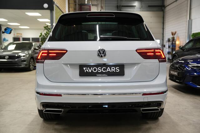 Volkswagen TIGUAN 2.0 TSI 4Motion 220PK 3x R-Line * Pano - Dynaudio - 360° Cam - Leder - Memory - Keyless - White Silver *