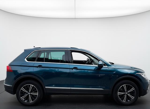 Volkswagen TIGUAN TSI 245PK HYBRIDE DSG ELEGANCE VIRTUAL/NAVI/SFEERVERL./PANORAMADAK