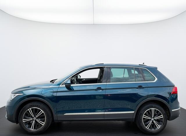 Volkswagen TIGUAN TSI 245PK HYBRIDE DSG ELEGANCE VIRTUAL/NAVI/SFEERVERL./PANORAMADAK