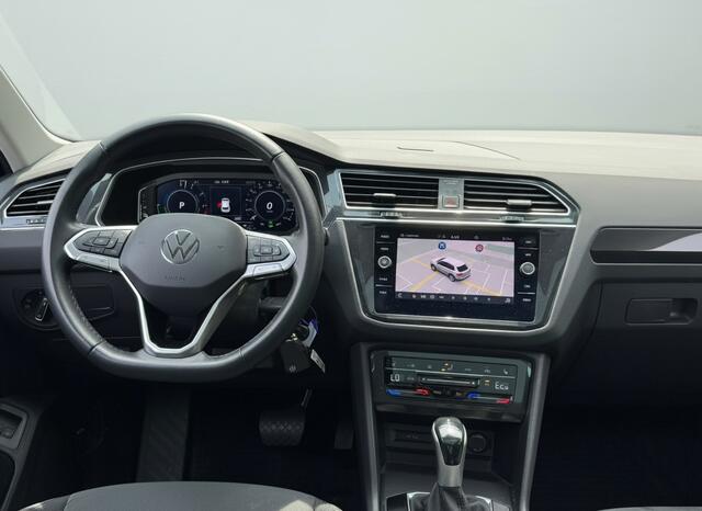 Volkswagen TIGUAN TSI 245PK HYBRIDE DSG ELEGANCE VIRTUAL/NAVI/SFEERVERL./PANORAMADAK