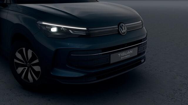 Volkswagen TIGUAN 1.5 eHybrid 204 6DSG Limited Edition | 30,5 cm display met 2D en 3D weergave | Automatische afstandsregeling (Adaptive Cruise Control) | Diefstalalarm