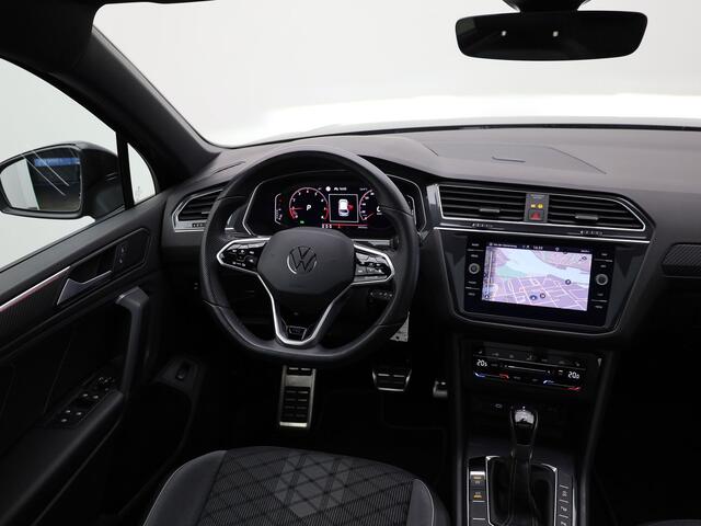 Volkswagen TIGUAN 1.5 TSI R-Line Business+ | Panodak | Elk. A-klep | Side Assist | Camera | Black Style | Prijs Rijklaar!!