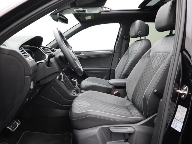 Volkswagen TIGUAN 1.5 TSI R-Line Business+ | Panodak | Elk. A-klep | Side Assist | Camera | Black Style | Prijs Rijklaar!!