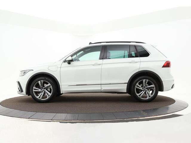 Volkswagen TIGUAN 1.4 TSI 245pk DSG eHybrid R-Line Business · Panoramadak · 360 Camera · Wegklapbare Trekhaak · Stoelverwarming · Matrix LED · Head-Up · 19'' Inch ·