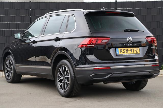 Volkswagen TIGUAN 1.4 TSI eHybrid Business+ PHEV | Adap. Cruise | Carplay | Climate Control | 1800kg trekgewicht
