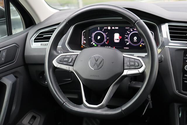 Volkswagen TIGUAN 1.4 TSI eHybrid Business+ PHEV | Adap. Cruise | Carplay | Climate Control | 1800kg trekgewicht