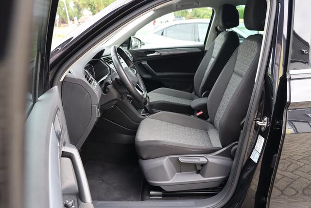 Volkswagen TIGUAN 1.4 TSI eHybrid Business+ PHEV | Adap. Cruise | Carplay | Climate Control | 1800kg trekgewicht