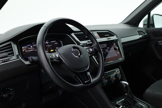 Volkswagen TIGUAN 1.5 TSI ACT Highline Business R | Rijklaar! | Orig. NL | Elek. Trekhaak | Dig. Cockpit | Adapt. Cruise | NAV+App. Connect | Stoelverw. | PDC | Rijmodus | Elek. Klep | LED | 19'' V