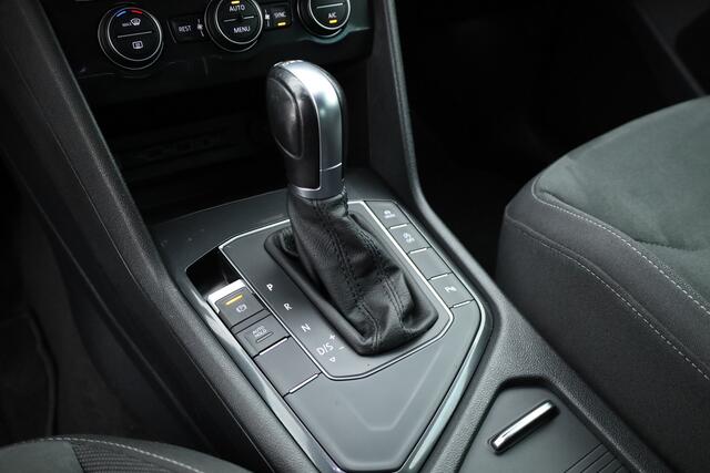 Volkswagen TIGUAN 1.5 TSI ACT Highline Business R | Rijklaar! | Orig. NL | Elek. Trekhaak | Dig. Cockpit | Adapt. Cruise | NAV+App. Connect | Stoelverw. | PDC | Rijmodus | Elek. Klep | LED | 19'' V