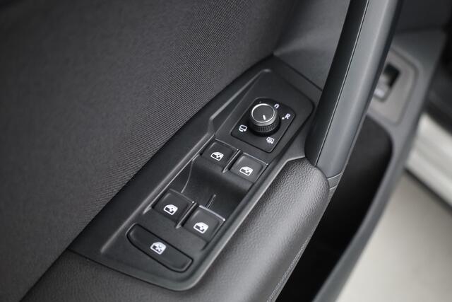 Volkswagen TIGUAN 1.5 TSI ACT Highline Business R | Rijklaar! | Orig. NL | Elek. Trekhaak | Dig. Cockpit | Adapt. Cruise | NAV+App. Connect | Stoelverw. | PDC | Rijmodus | Elek. Klep | LED | 19'' V
