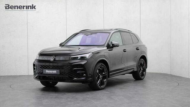 Volkswagen TIGUAN 1.5 eHybrid R-Line | Massage | Head-up | Panoramadak | Harman/Kardon | Trekhaak | Comfort Plus | Black Style Pack
