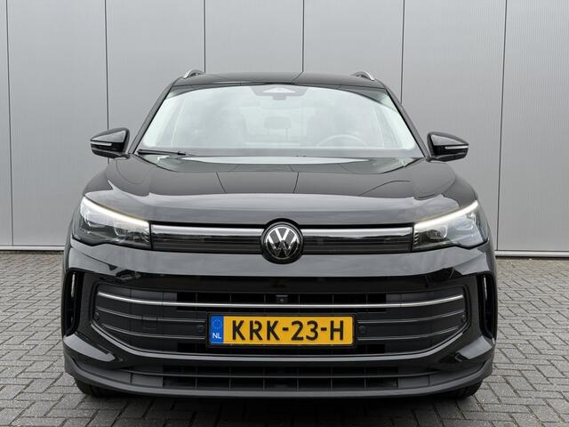 Volkswagen TIGUAN 1.5 eTSI Life Edition GOAL Trekhaak 3D Camera Carplay IQ-Light Automaat